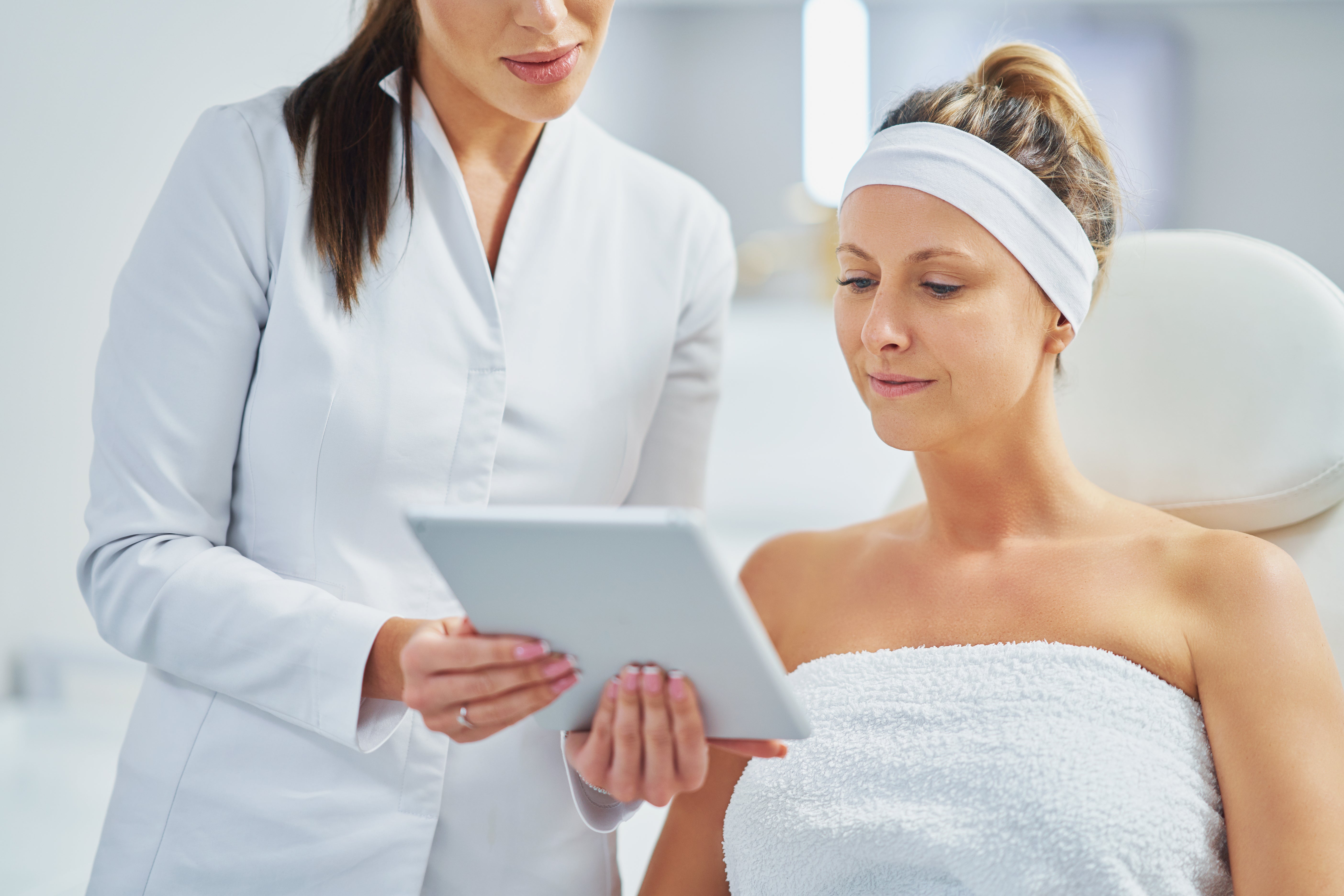 How Skin Analysis Tools Help Medspas Boost Product Sales and Treatment Conversions